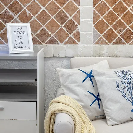 Robby By Interhome *